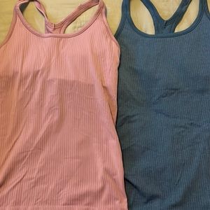 Two ebb tanks size 6